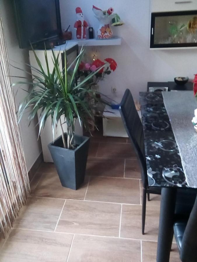 Vera Apartment Kampor Eksteriør billede