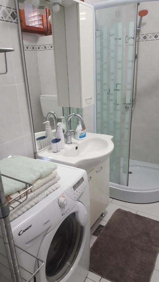 Vera Apartment Kampor Eksteriør billede